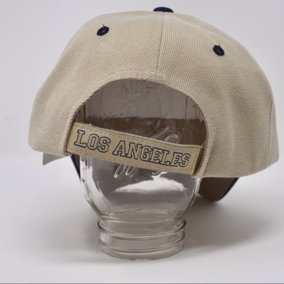 Hosanna Acrylic Los Angeles Velcro Back Unisex Hat - Picture 3 of 9